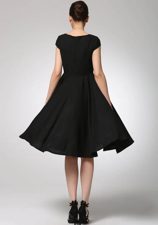 Elegant Black A-Line Classic-Neck Short-Sleeve Zipper-Back Midi-Length Wedding Dress