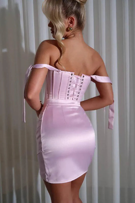 Romantic Red Bodycon Sweetheart Classic-Sleeve Lace-Up-Back Mini-Length Evening Dress