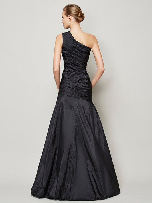 Elegant Red Pleated A-Line One-Shoulder Sleeveless Classic-Back Floor-Length Bridesmaid Dress