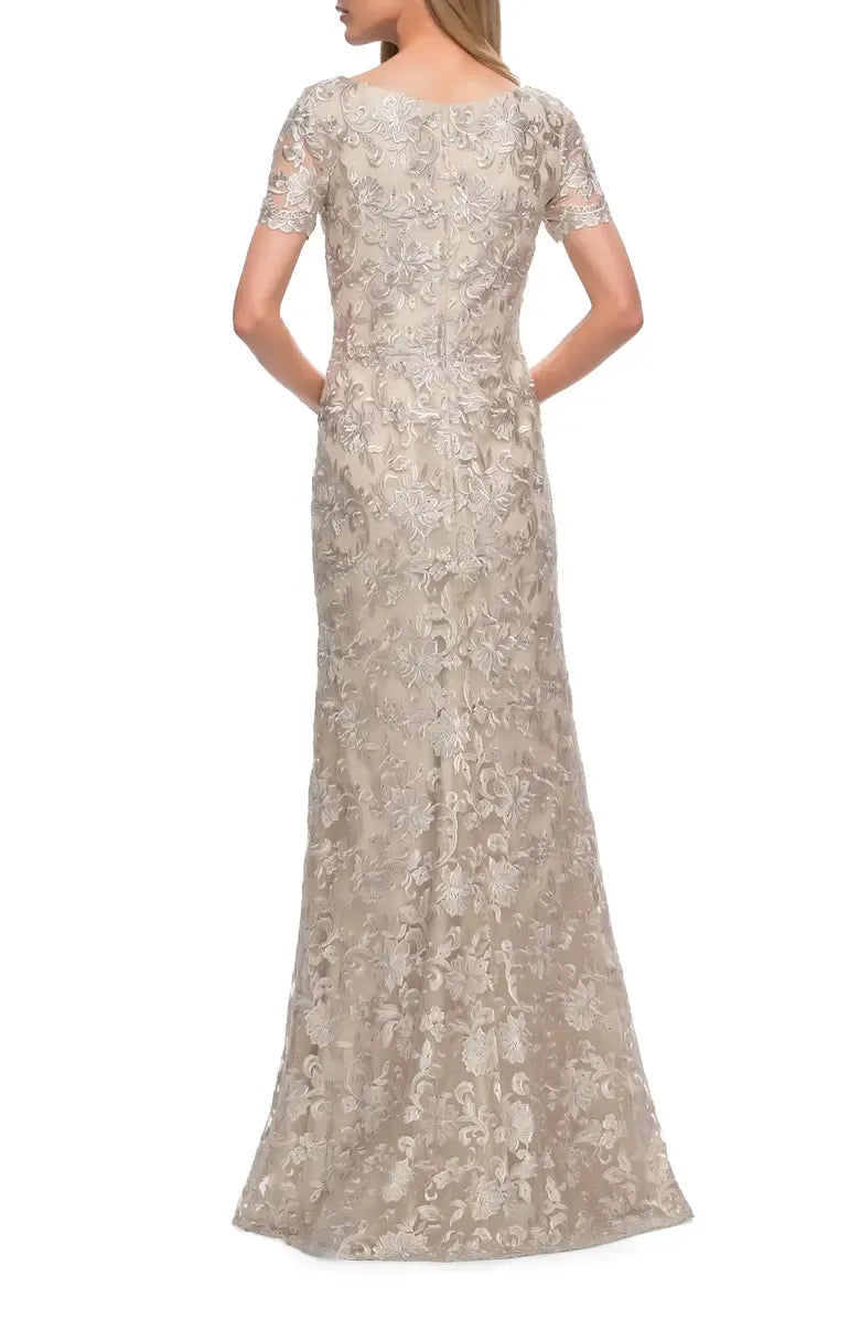 Elegant Champagne Lace Sheath Scoop Neck Short Sleeve Floor-Length Mother of the Bride Dress