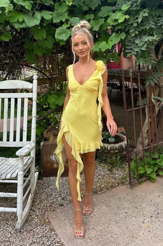Refined Beautiful Timeless Special Occasion Sophisticated Elegant Sheath Sleeveless Mini Homecoming Dress