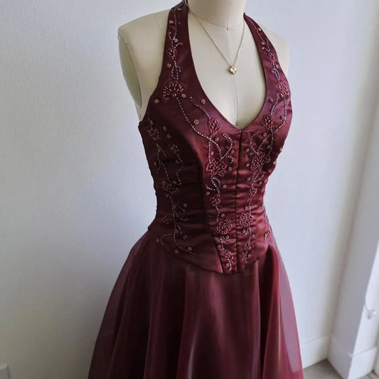 Luxurious Burgundy Applique A-Line Halter-Neck Classic-Sleeve Classic-Back Floor-Length Prom Dress