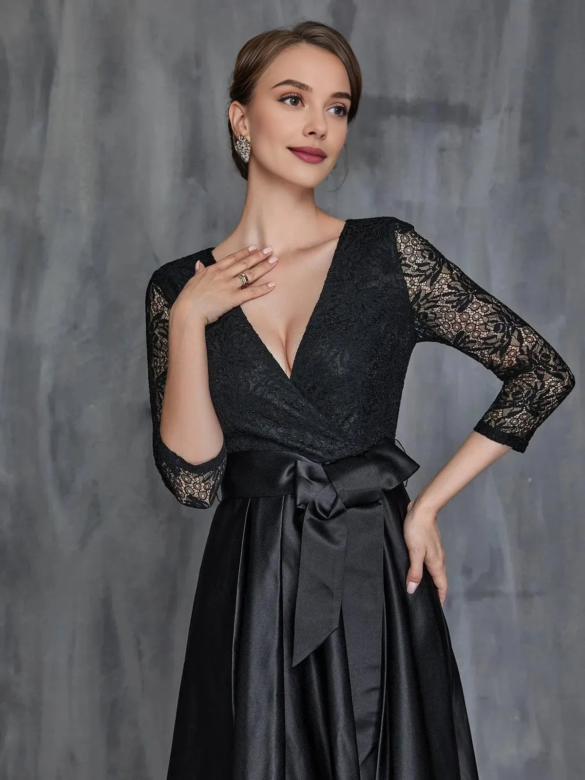 Stylish Refined Beautiful Elegant Black Satin A-Line Long Sleeve Floor-Length Prom Dress