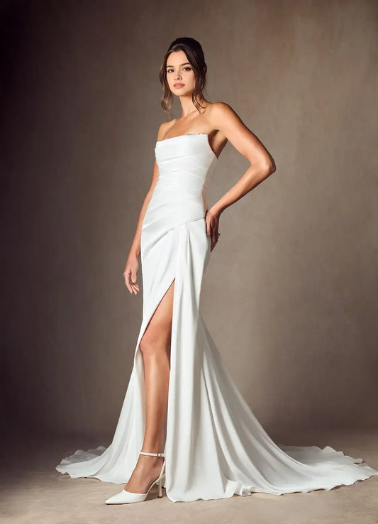 Luxurious Slit Mermaid Strapless Classic-Sleeve Classic-Back Floor-Length Wedding Dress