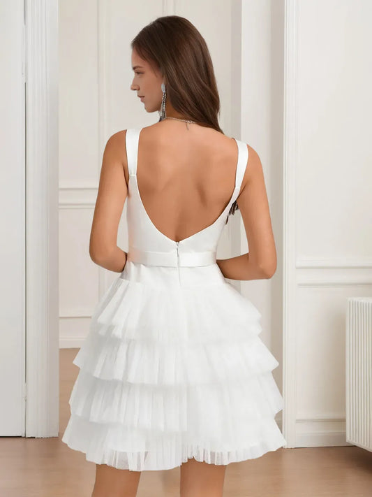 Elegant Red A-Line Square-Neck Classic-Sleeve Backless Mini-Length Homecoming Dress