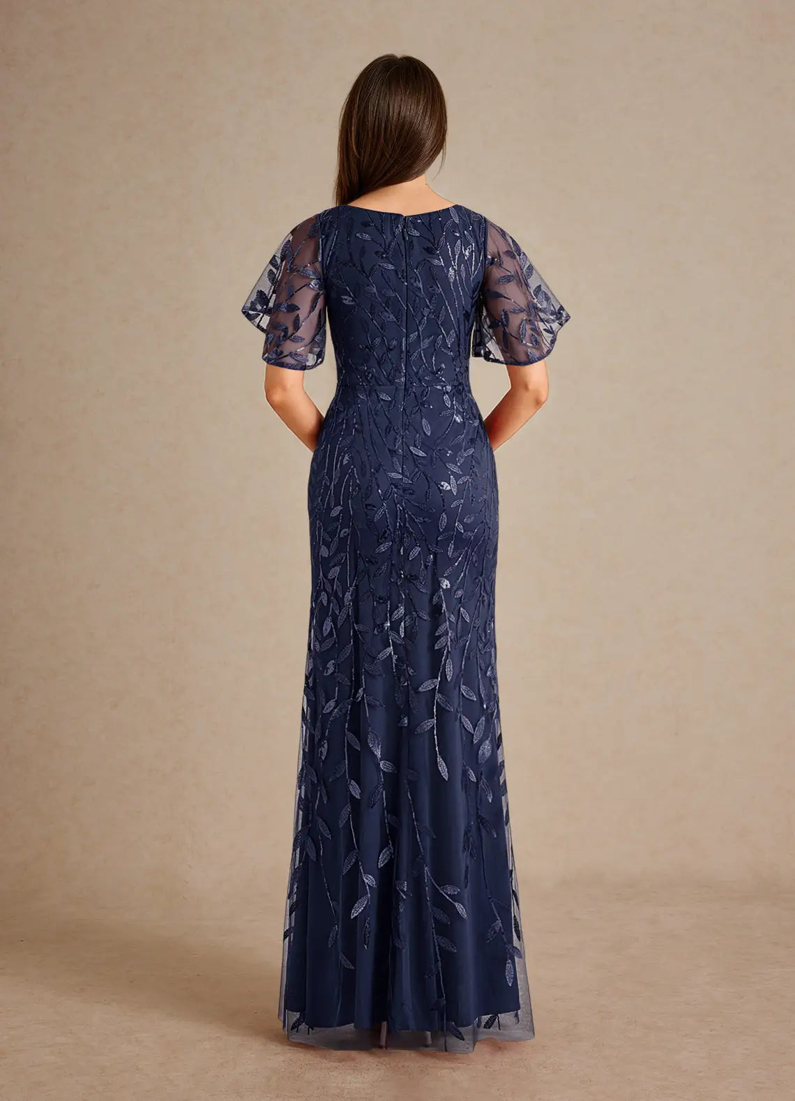 Sophisticated Graceful Stylish Refined Beautiful Elegant Champagne Tulle Sheath V-Neck Evening Dress