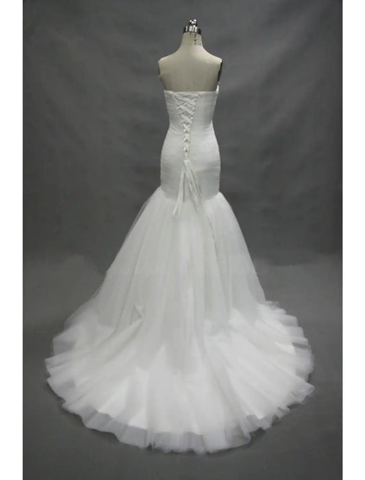 Elegant Red A-Line Strapless Classic-Sleeve Classic-Back Floor-Length Wedding Dress