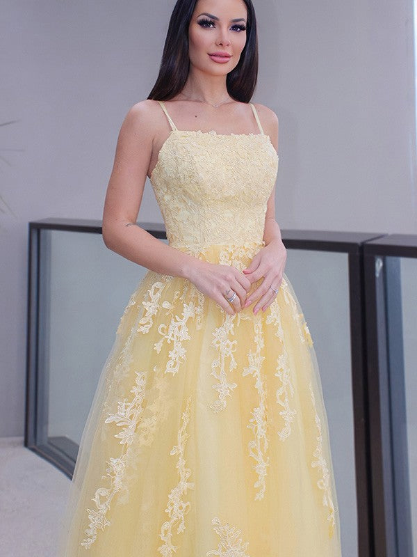 A-Line/Princess Spaghetti Straps Applique Sleeveless Floor-Length Dresses