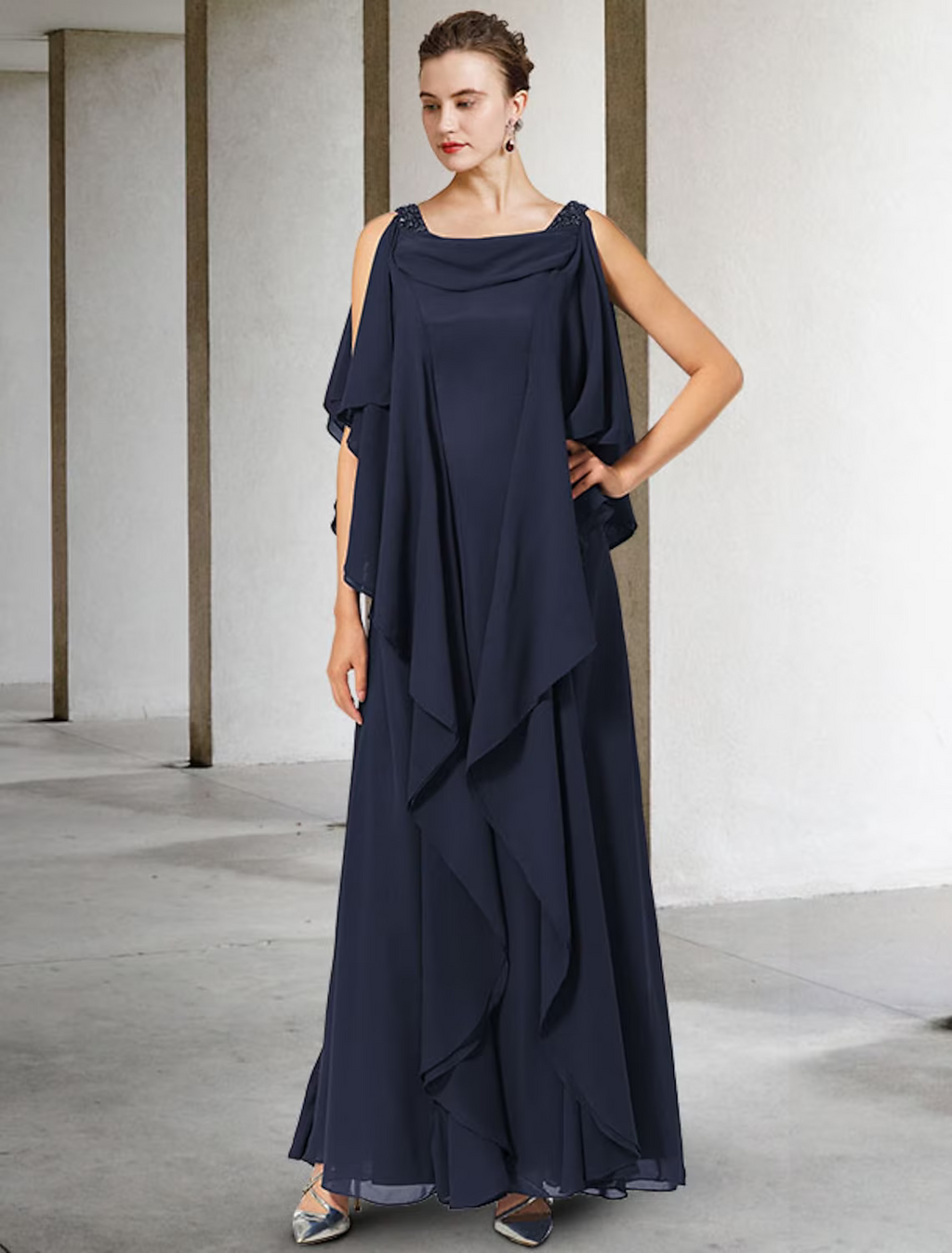Mother of the Bride Dress Plus Size Elegant V Neck Floor Length Short Sleeve with Beading Ruffles