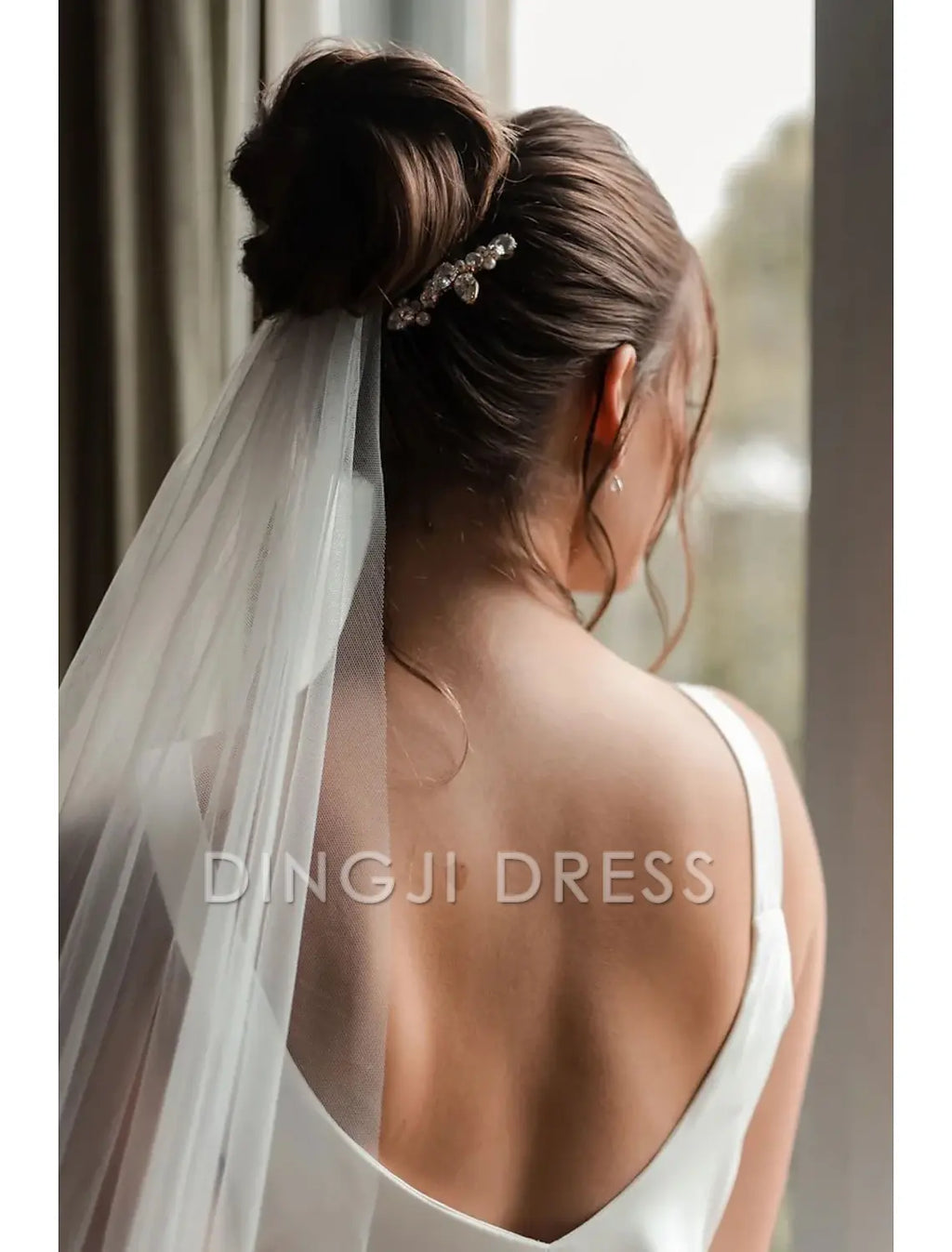 Ding Ji One-tier Formal Style Simple Classic Timeless Wedding Veil Chapel Veils Pure Color Fantastic Veil
