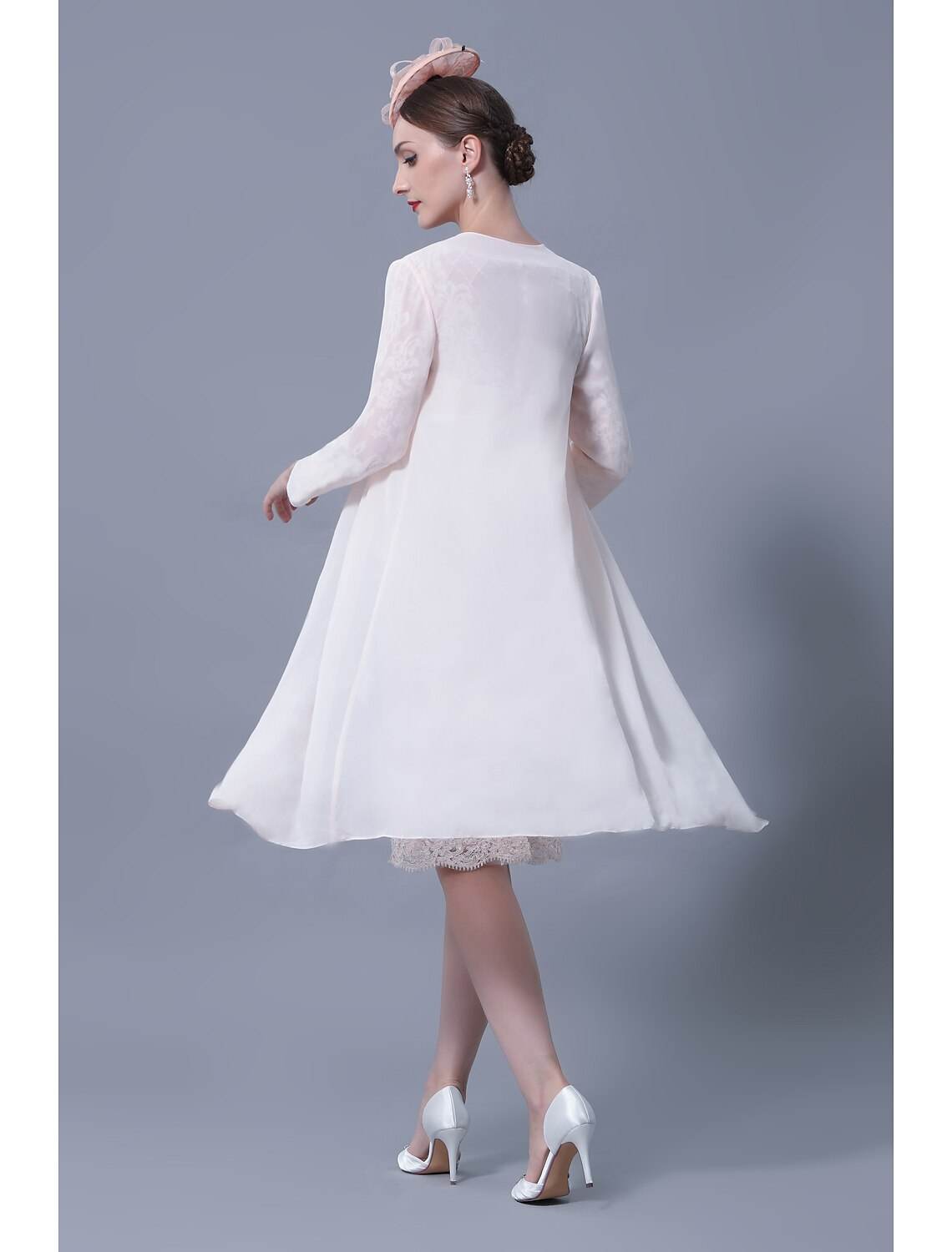 Two Piece Mother of the Bride Dress Church Elegant Jewel Neck Knee Length Sleeve with Embroidery