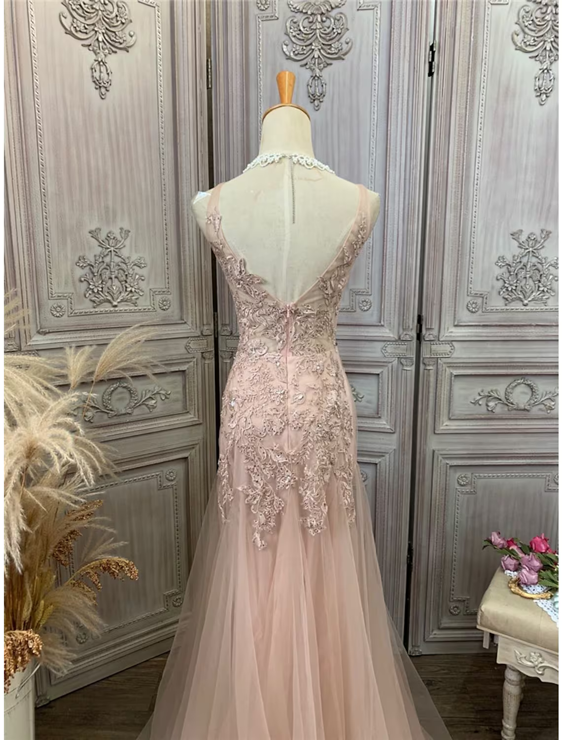 Party Wear Sleeveless V Neck with Appliques