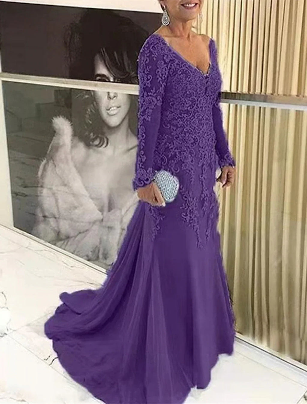 Mermaid / Trumpet Mother of the Bride Dresses Plus Size Hide Belly Curve Fall Wedding Guest Dresses Formal Sweep / Brush Train Long Sleeve V Neck with Appliques