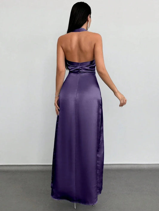 Luxurious Red Sheath Halter-Neck Sleeveless Open-Back Floor-Length Prom Dress