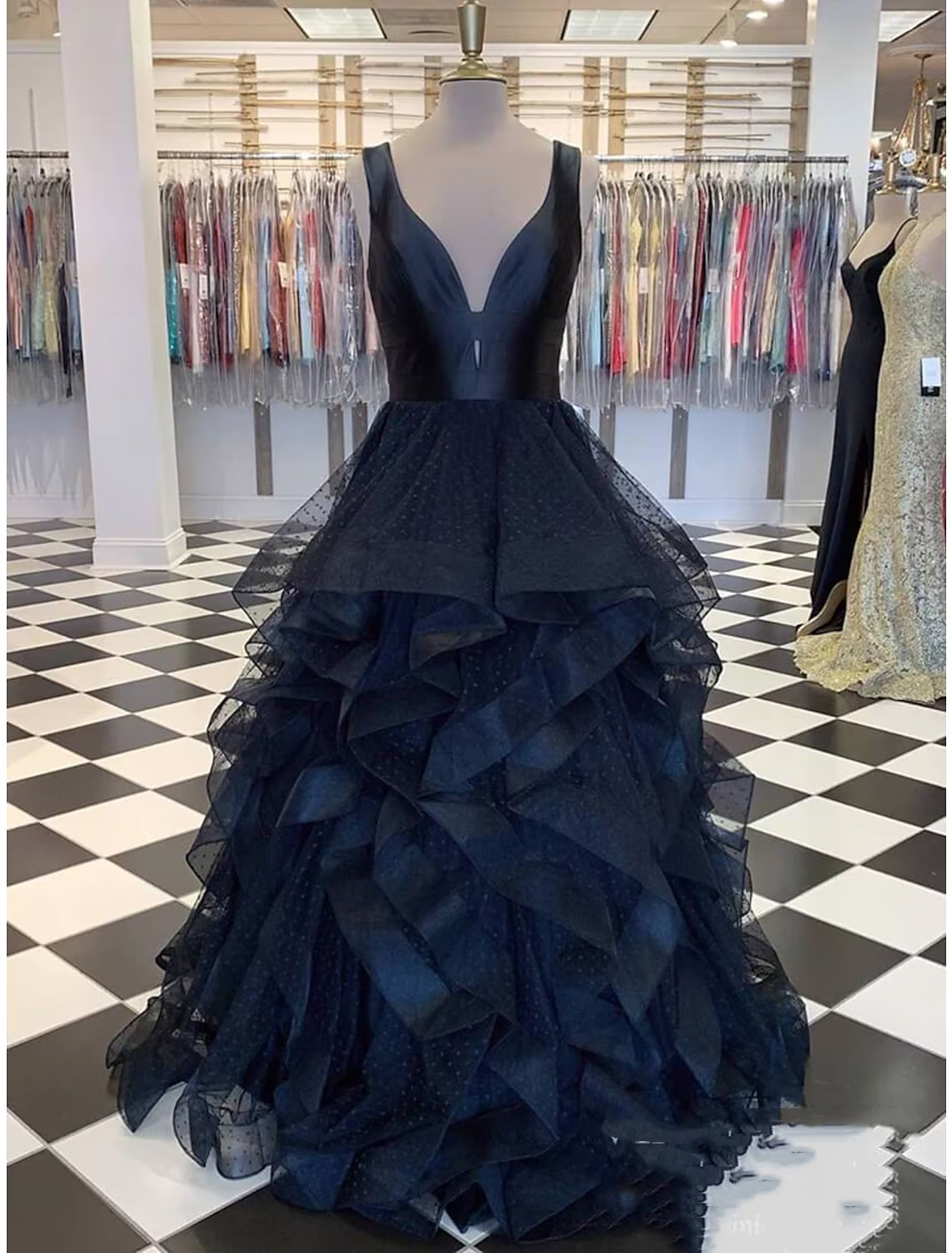 Ball Gown Prom Dresses Tiered Dress Wedding Party Floor Length Sleeveless V Neck with Ruffles