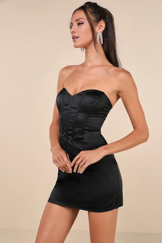Fitted Mini Strapless Sweetheart Corset Lace Up Back Homecoming Dresses