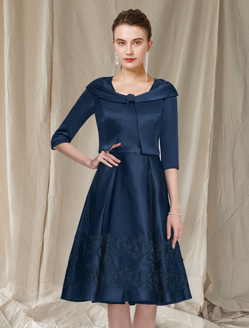Two Piece A-Line Mother of the Bride Dress Church Elegant Scoop Neck Knee Length Sleeveless Short Jacket Dresses with Appliques