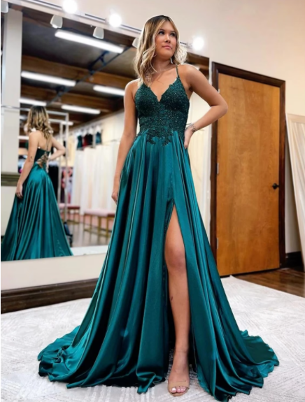 Formal Sleeveless V Neck Backless