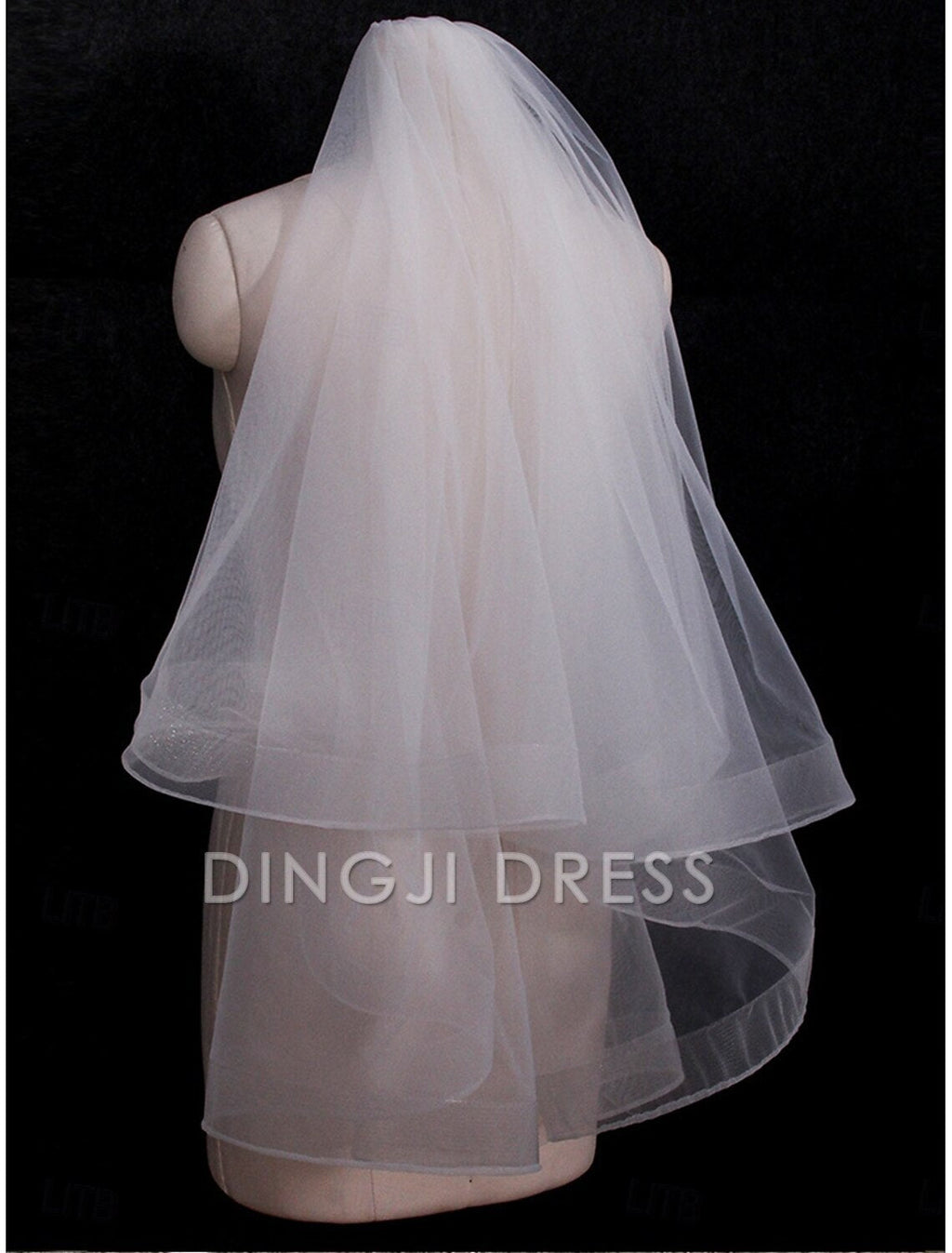 Ding Ji One-tier Comtemporary Stylish Wedding Veil Cathedral Veils Fringe Luxurious Hot Sale Veil