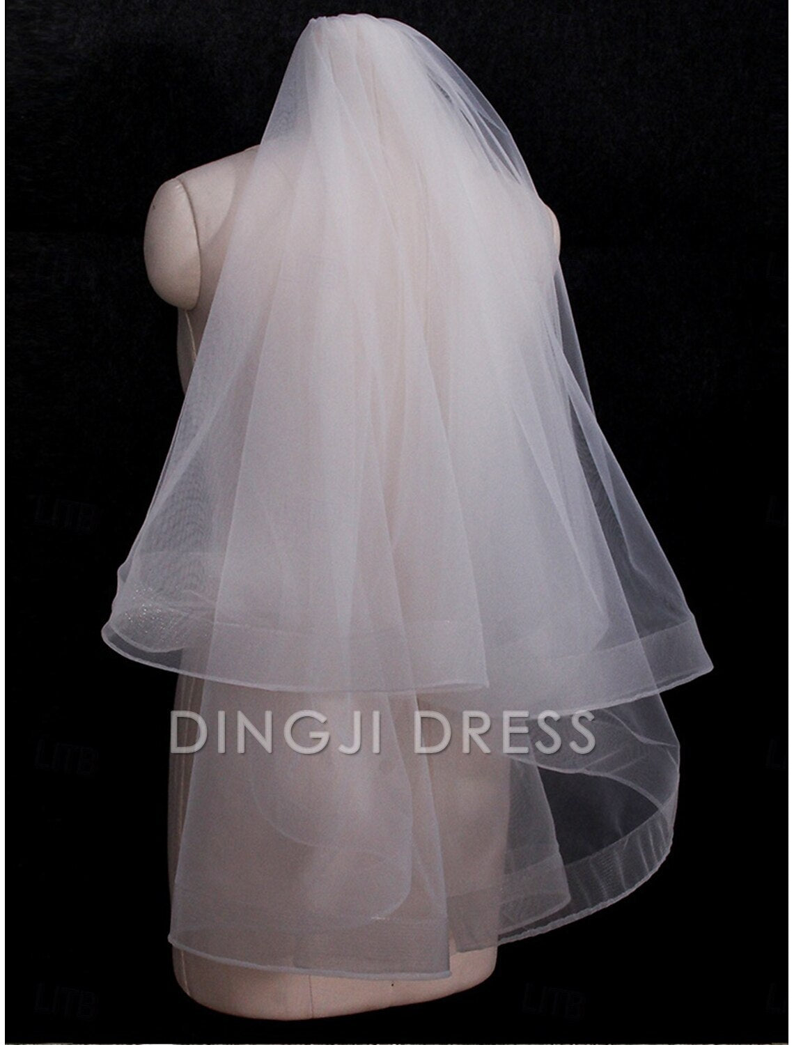 Ding Ji One-tier Comtemporary Stylish Wedding Veil Cathedral Veils Fringe Luxurious Hot Sale Veil