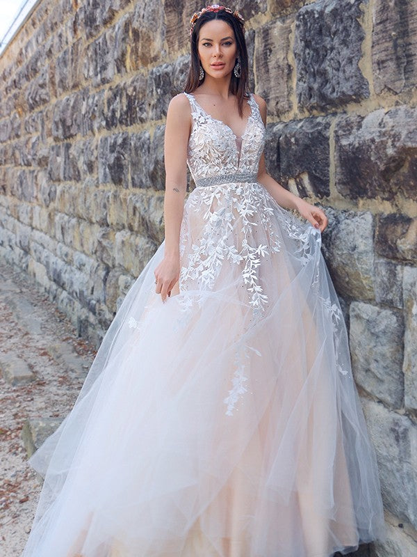 A-Line/Princess Applique Sleeveless V-neck Sweep/Brush Train Dresses