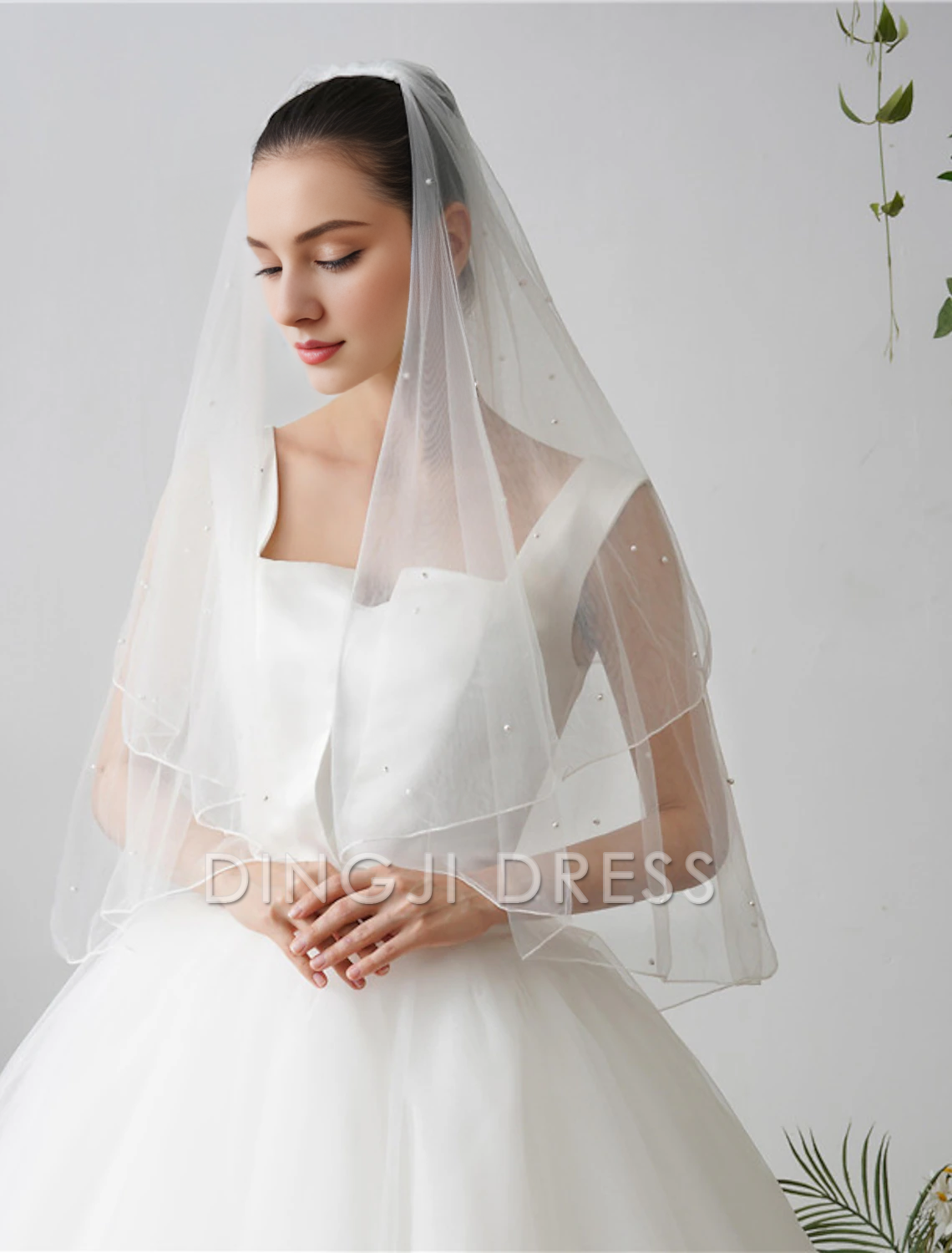 DingJi High Quality Two-tier Pearls Wedding Veil Fingertip Veils Faux Pearl 84.65 in (215cm) Hot Sale Veil