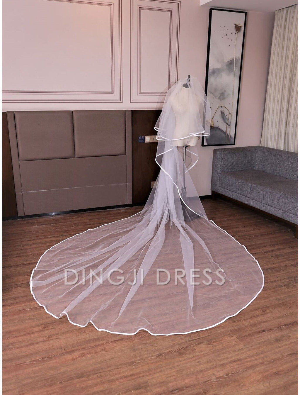 Ding Ji Two-tier Vintage Sweet Wedding Veil Cathedral Veils Tier 137.8 in (350cm) Luxurious Hot sale Veil