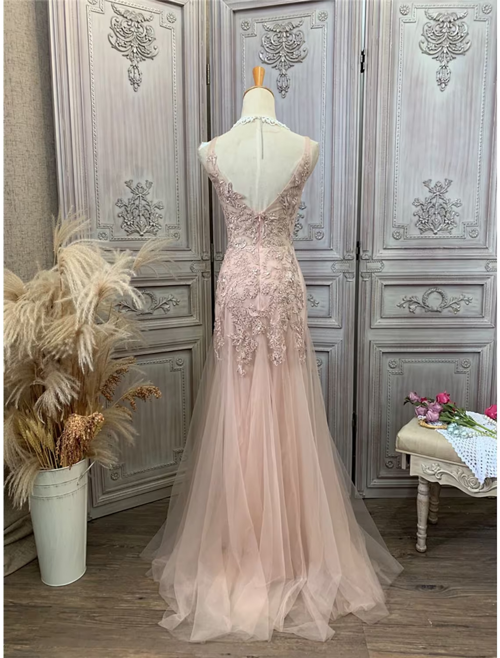 Party Wear Sleeveless V Neck with Appliques