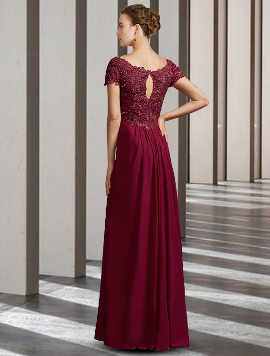 Mother of the Bride Dress Elegant V Neck Floor Length Short Sleeve with Appliques
