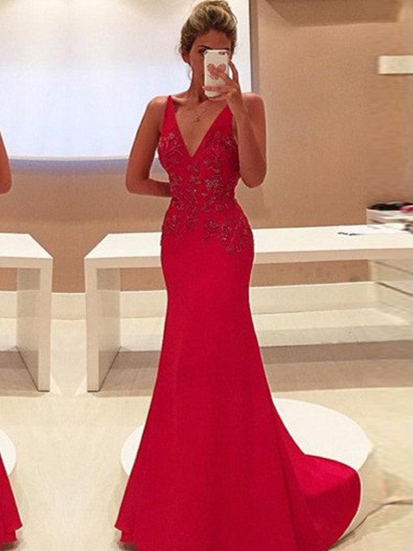 Sheath/Column V-Neck Sleeveless Sweep/Brush Train Applique Dresses