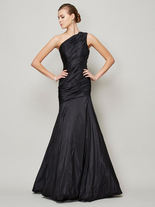 Elegant Red Pleated A-Line One-Shoulder Sleeveless Classic-Back Floor-Length Bridesmaid Dress