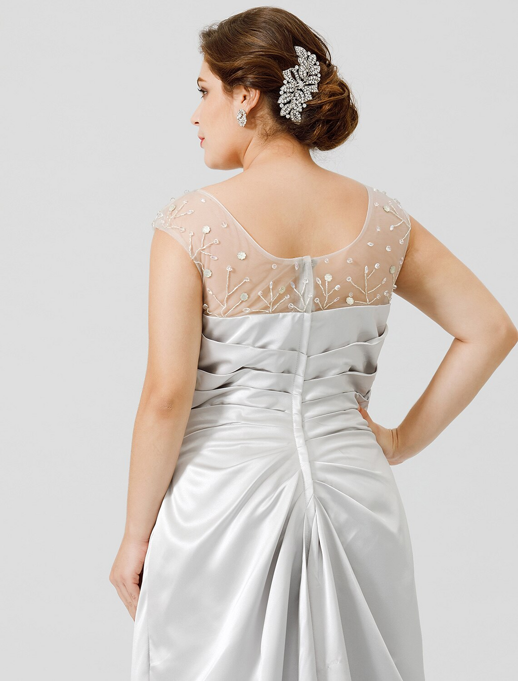 Mother of the Bride Dress Classic Timeless Elegant Luxurious Plus Size Floor Length Sleeveless No with Pleats Crystals