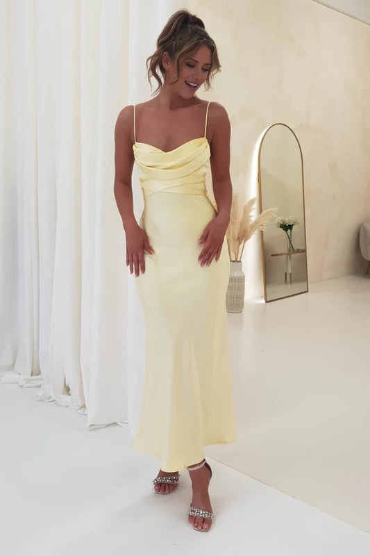 Elegant Red Mermaid Classic-Neck Sleeveless Classic-Back Mini-Length Prom Dress