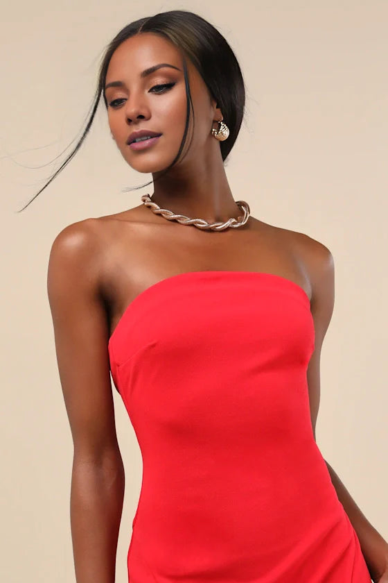 Red Strapless High-Slit Floor-Length Prom Dress