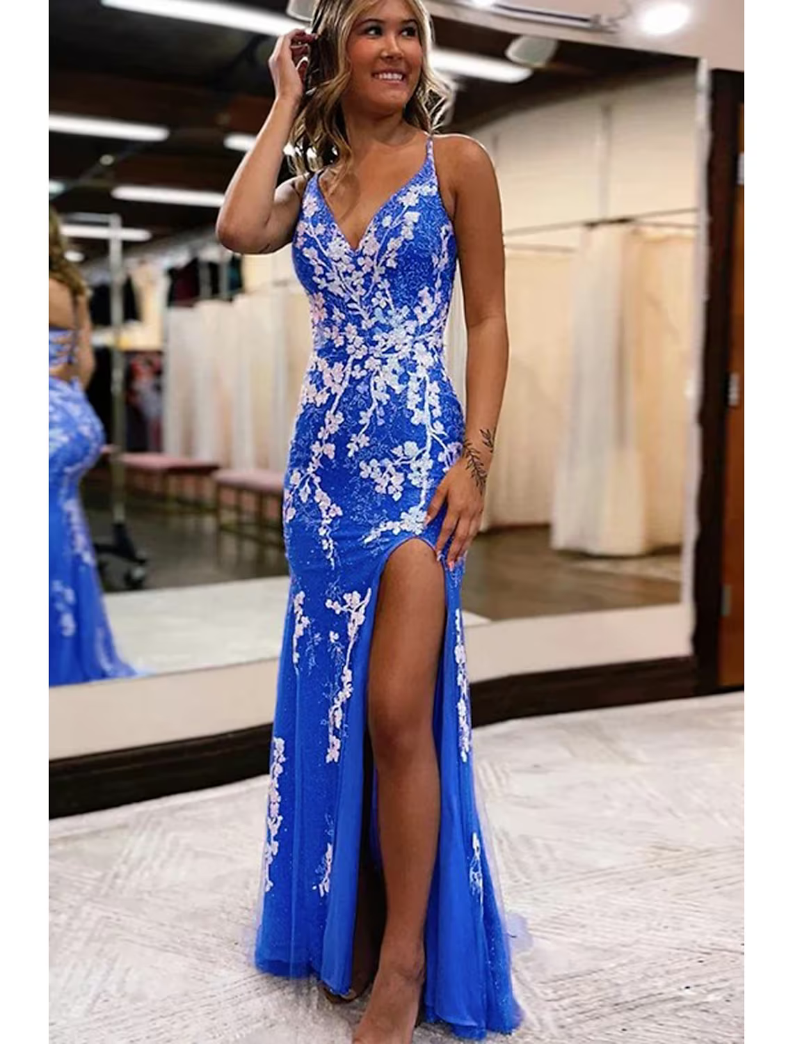 Mermaid / Trumpet Prom Dresses Sexy Dress Formal Sweep / Brush Train Sleeveless V Neck Backless with Slit Appliques