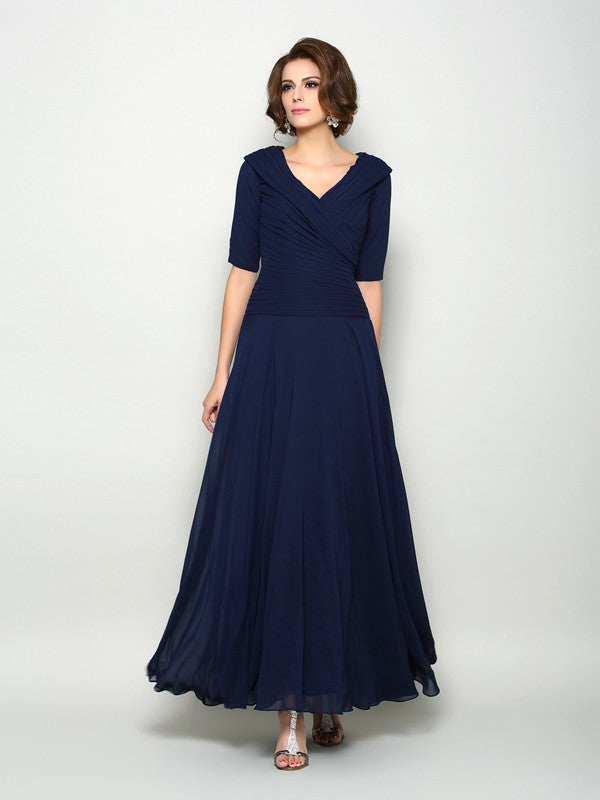 Sheath/Column V-neck 1/2 Sleeves Short Mother of the Bride Dresses