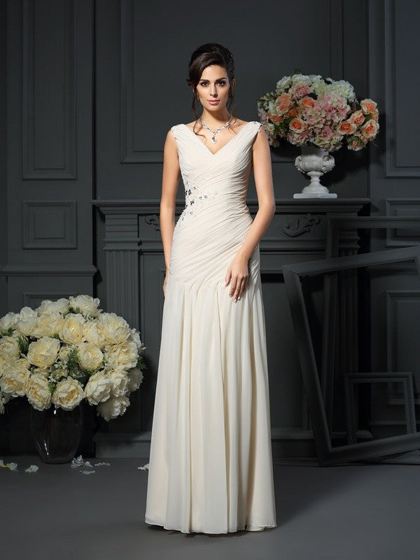 Sheath/Column V-neck Beading Sleeveless Long Mother of the Bride Dresses