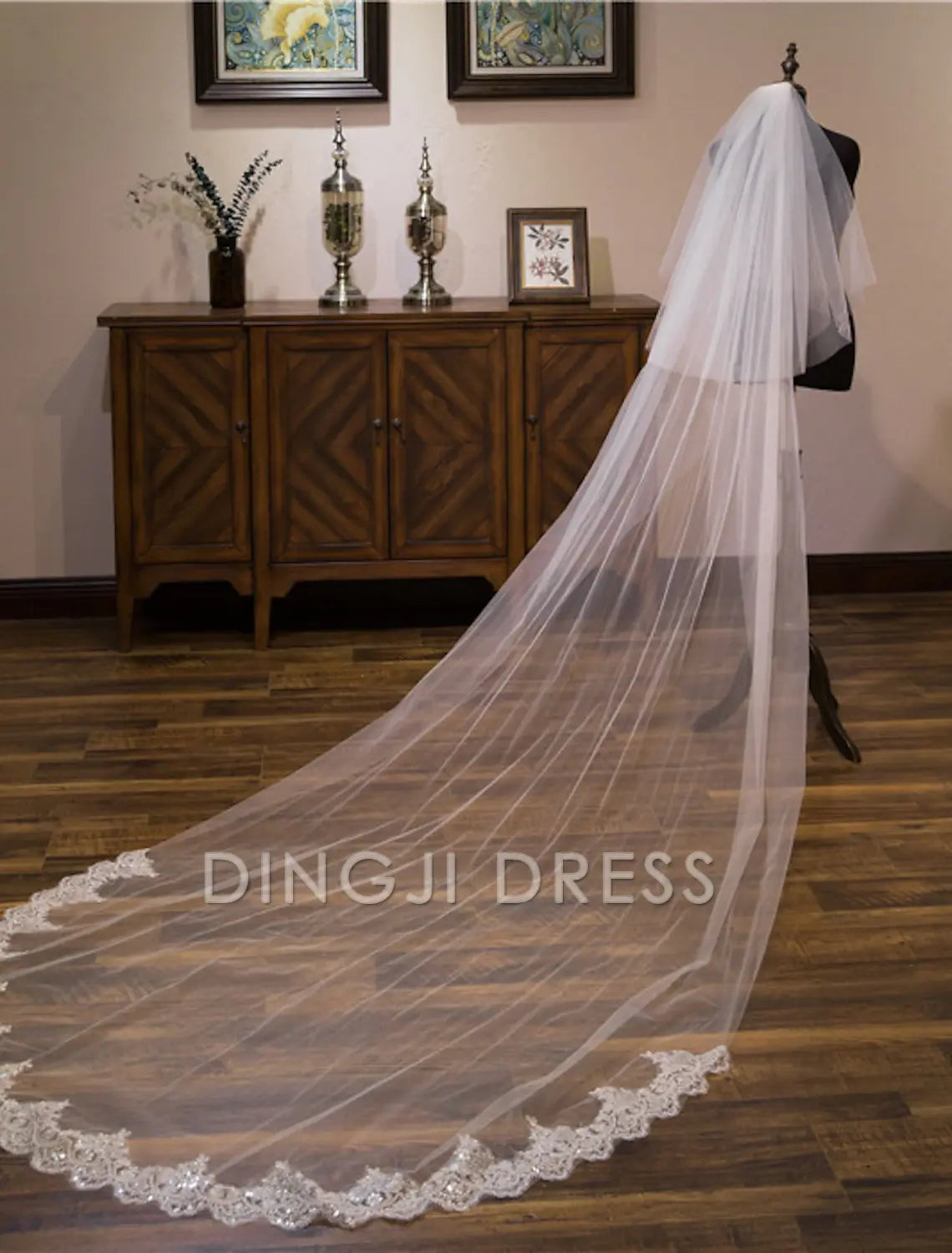 Ding Ji Two-tier Wedding Veil Cathedral Veils with Embroidery Hot Sale Veil