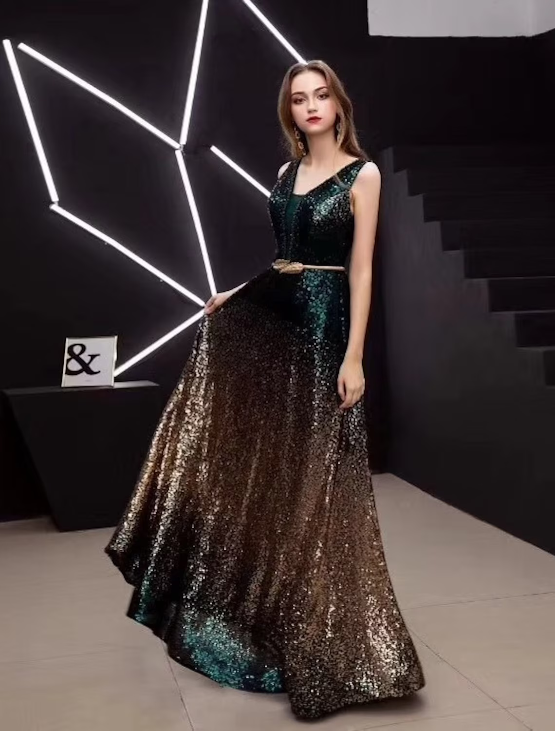 Minimalist Elegant Party Wear Formal Evening Dress V Neck Sleeveless Floor Length