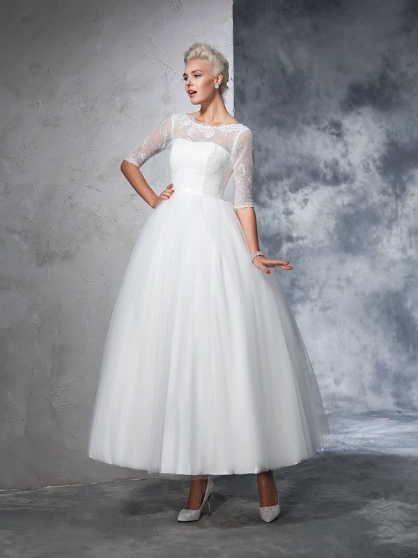 Ball Gown Bateau 1/2 Sleeves Long Net Wedding Dresses