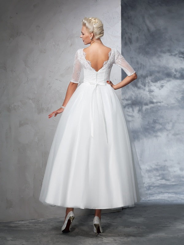 Ball Gown Bateau 1/2 Sleeves Long Net Wedding Dresses