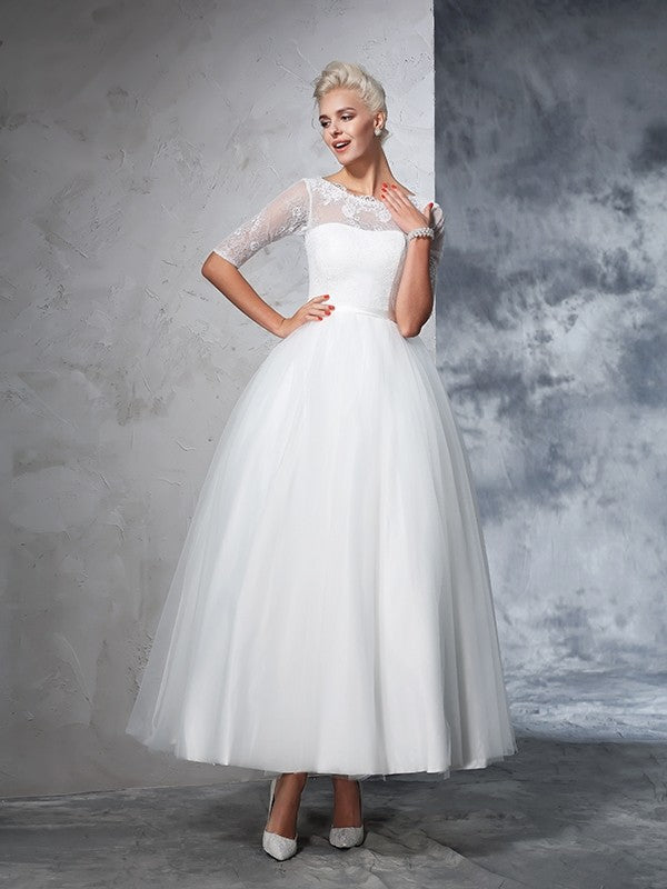 Ball Gown Bateau 1/2 Sleeves Long Net Wedding Dresses