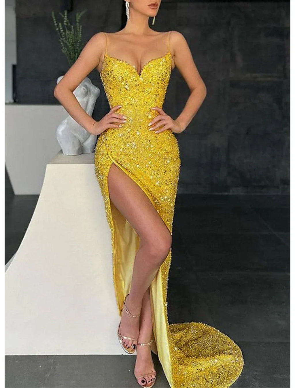 Mermaid / Trumpet Prom Dresses Sparkle & Shine Dress Christmas Wedding Guest Sweep / Brush Train Sleeveless V Neck