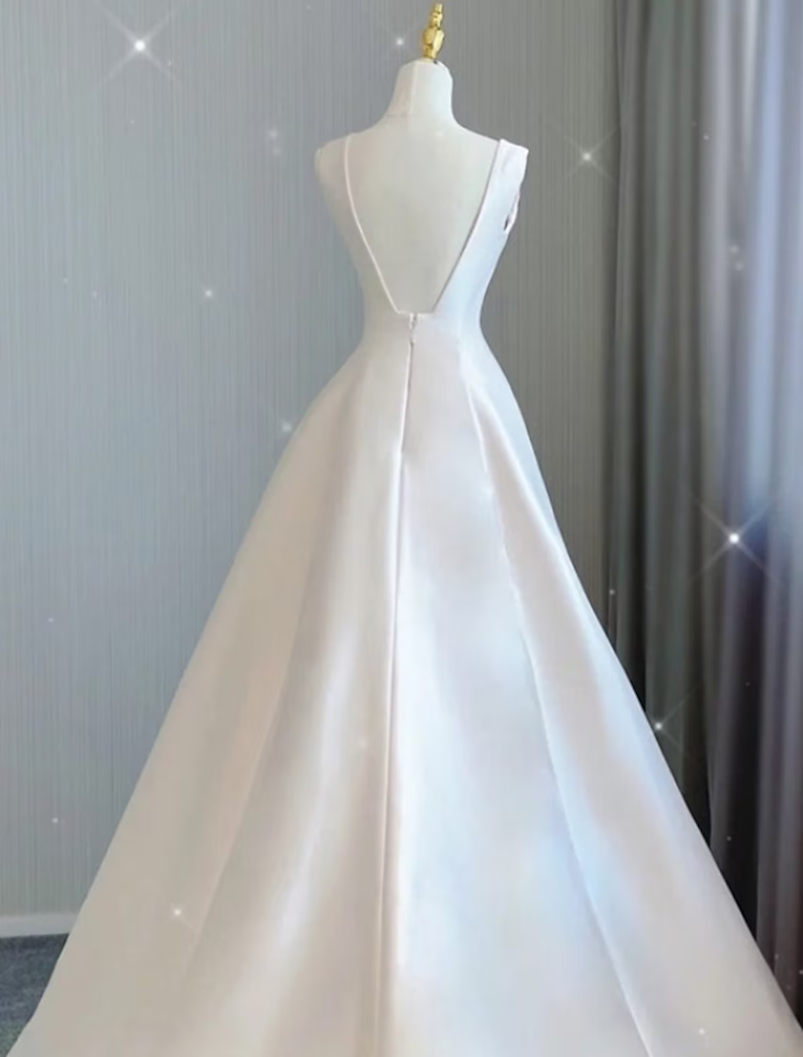 Casual Wedding Dresses Court Train Sleeveless V Neck With Bow(s) Pleats