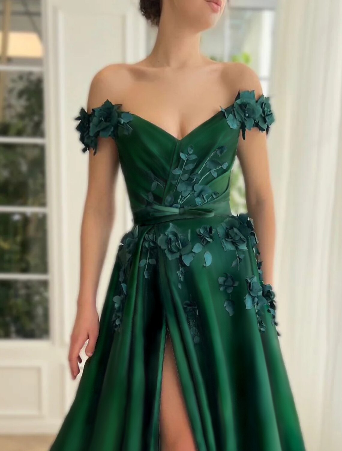 Green Ball Gown Prom Dresses Luxurious Dress Christmas Red Dress Wedding Party Floor Length Short Sleeve Off Shoulder with Slit Appliques