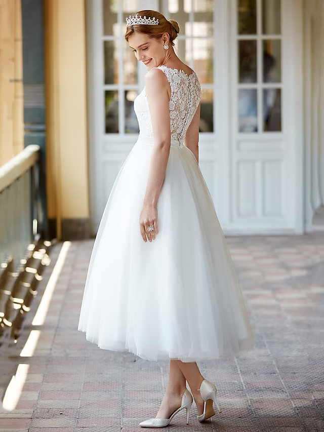 White Little Dresses Wedding Dresses Length A-Line Regular Straps Neck Over With Buttons