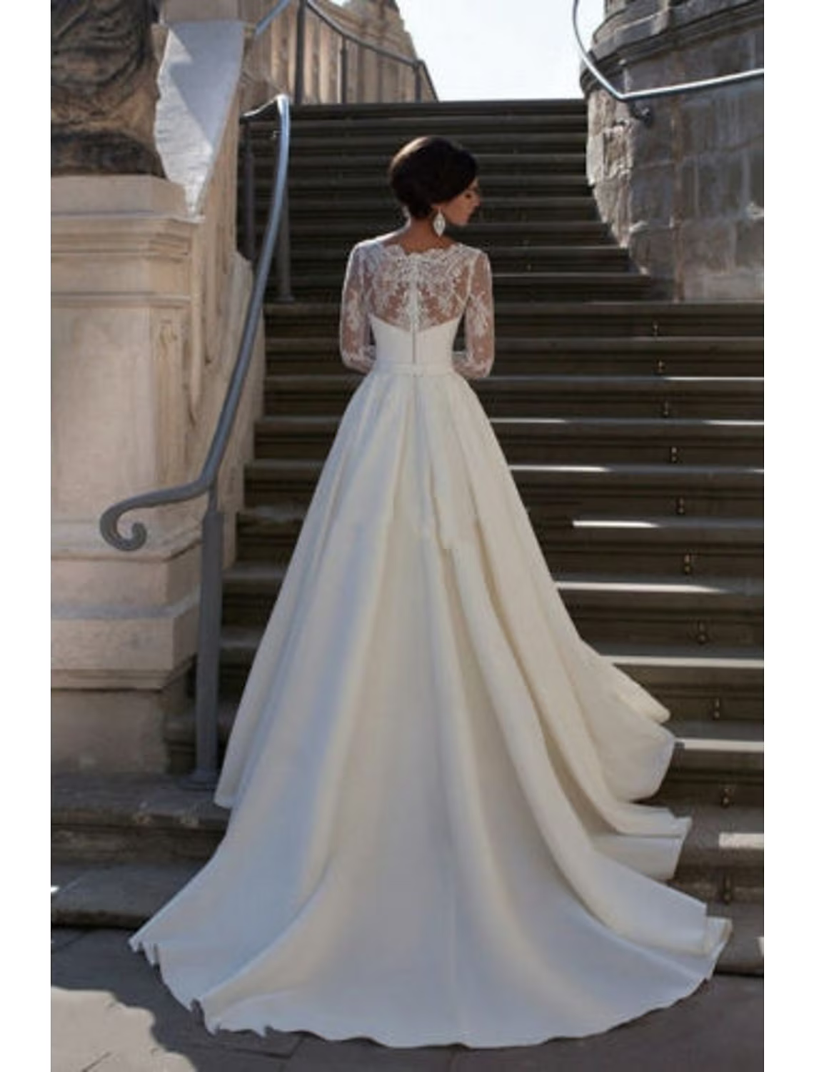 Engagement Formal Wedding Dresses Court Train A-Line Long Sleeve V Neck With Appliques