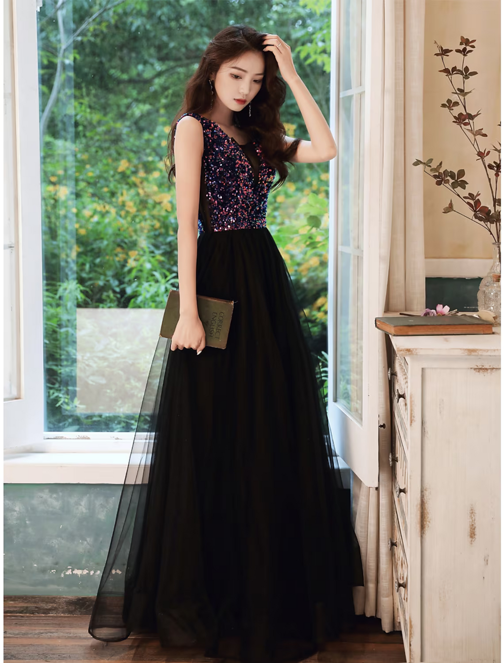 Glittering Wedding Guest Prom Dress V Neck Sleeveless Floor Length