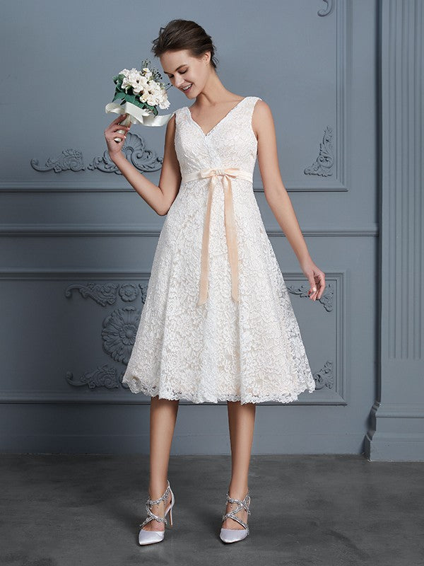 A-Line/Princess V-neck Sleeveless Knee-Length Bowknot Wedding Dresses