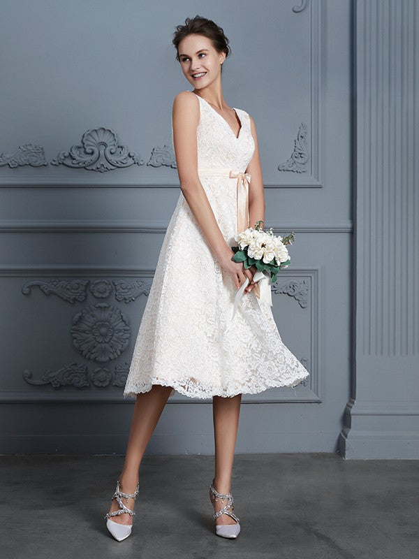 A-Line/Princess V-neck Sleeveless Knee-Length Bowknot Wedding Dresses